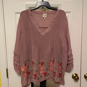 fig and flower Mauve Pink Embroidered V-Neck Blouse